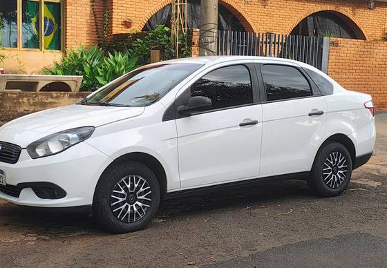 FIAT GRAND SIENA 1.4 MPI 8V FLEX 4P MANUAL